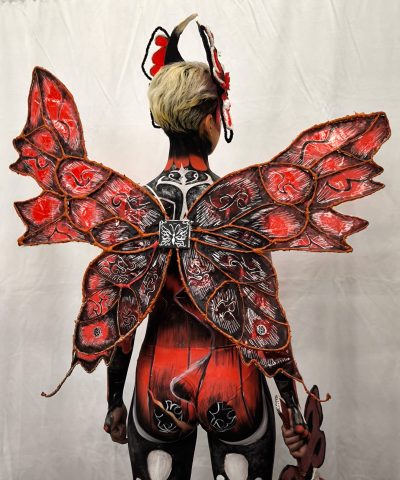 Metamorfosis: detalle de color y contraste en el diseño de body painting